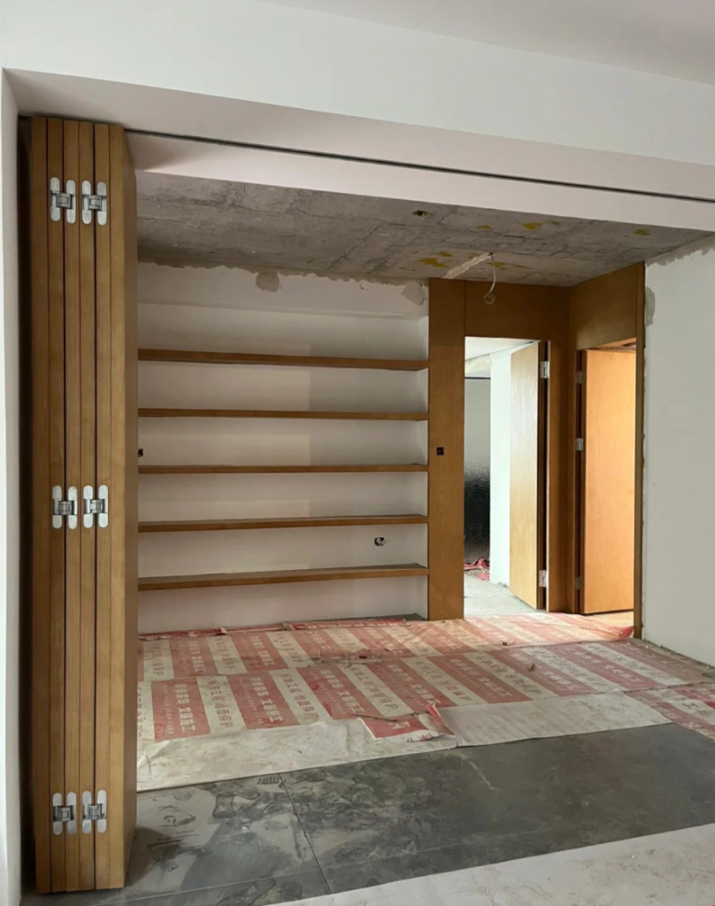 Concealed Hinges