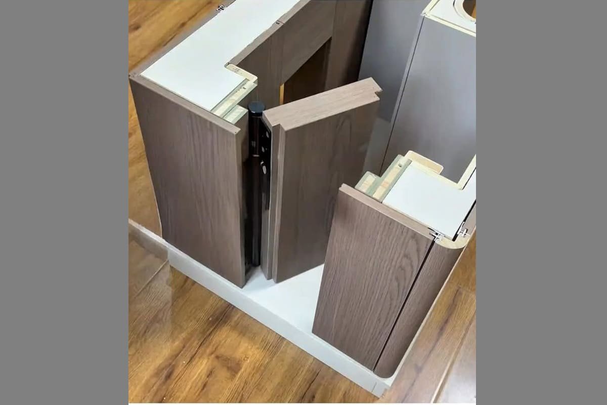 concealed hinge structure
