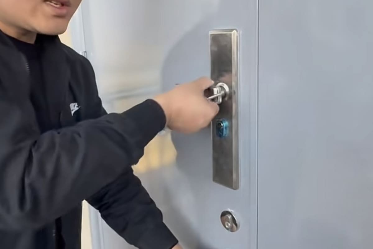 checking fire door lock after installation checking fire door lock after installation