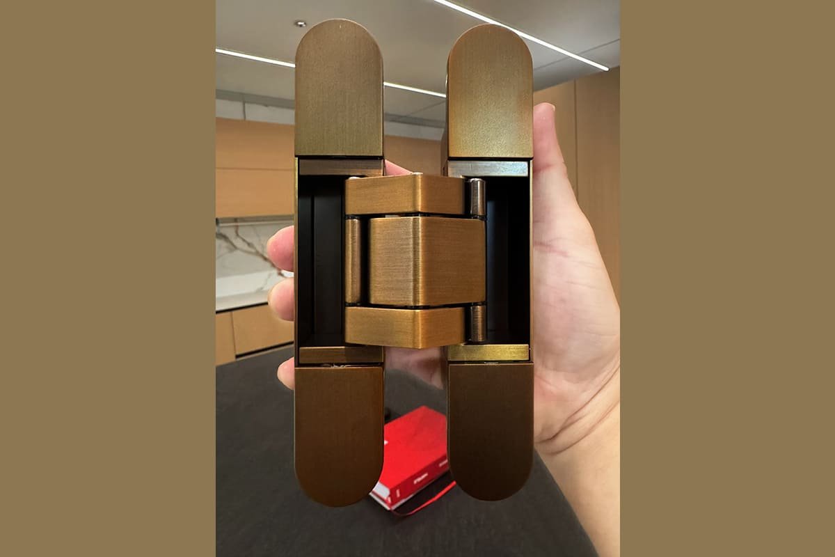 hidden hinge suitable door thickness weight