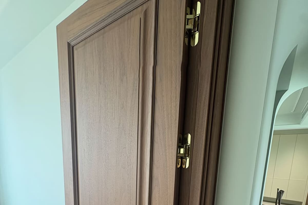 European hinge size and door thickness