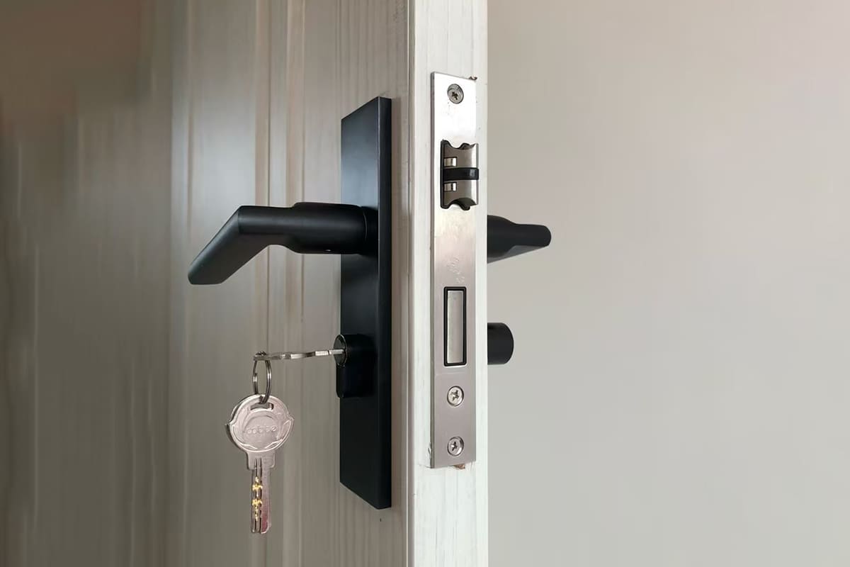 matched hinges locks handles cylinders matched hinges locks handles cylinders