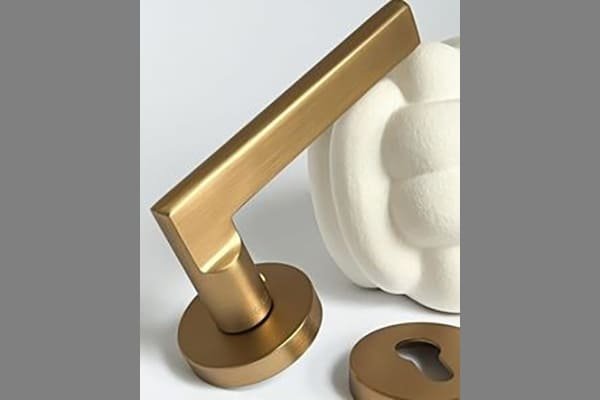 Metal door handles material comparison metal door handles material comparison for B2B buyers