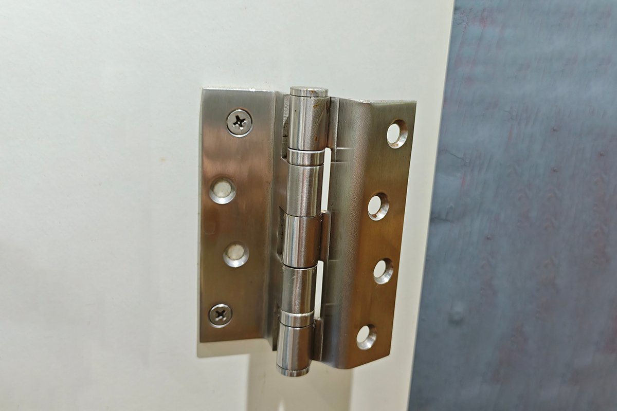 offset pivot hinges procurement evaluation and supplier selection