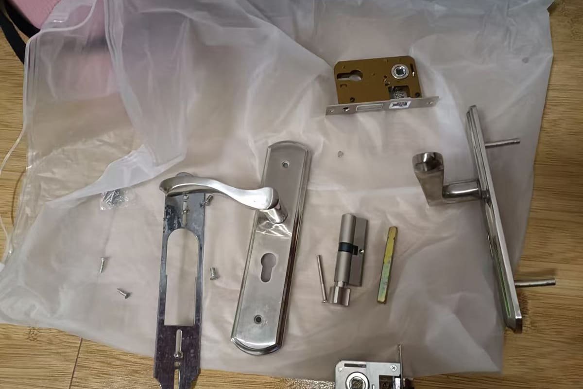 Install door locks with handle spindle connection install door locks with lever handle spindle and panel connection