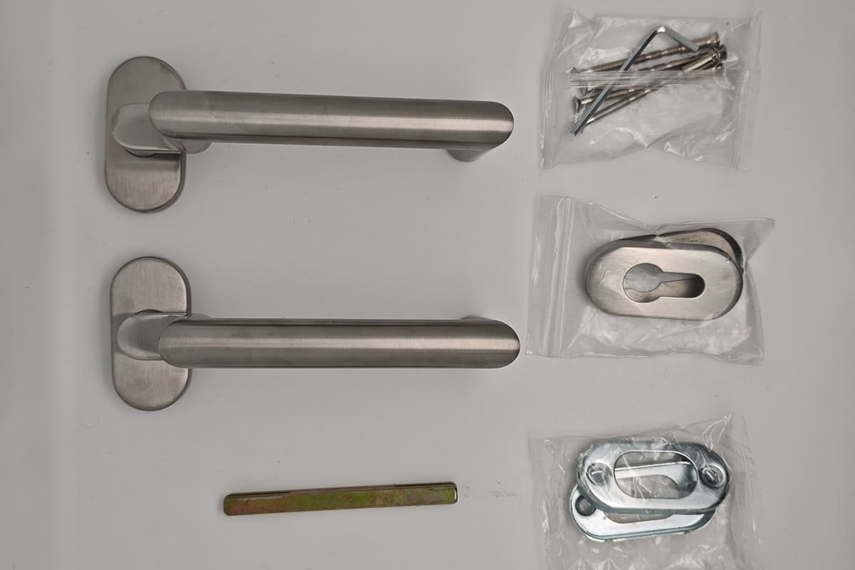 Crank handle dimensions and safety clearance crank handle dimensions and safety clearance