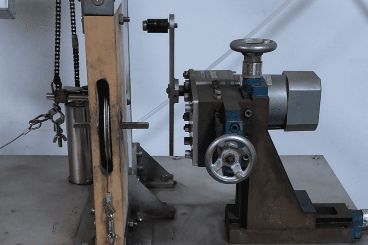 Mechanical door lock durability testing failures mechanical door lock durability testing for latch and deadbolt failure